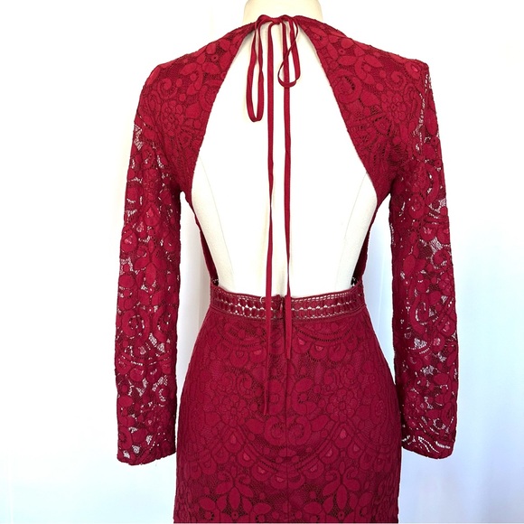 TWO SISTERS THE LABEL MEDINDIE RED LACE BACKLESS MINI DRESS W/FLUTTER HEM SzL - Picture 8 of 16